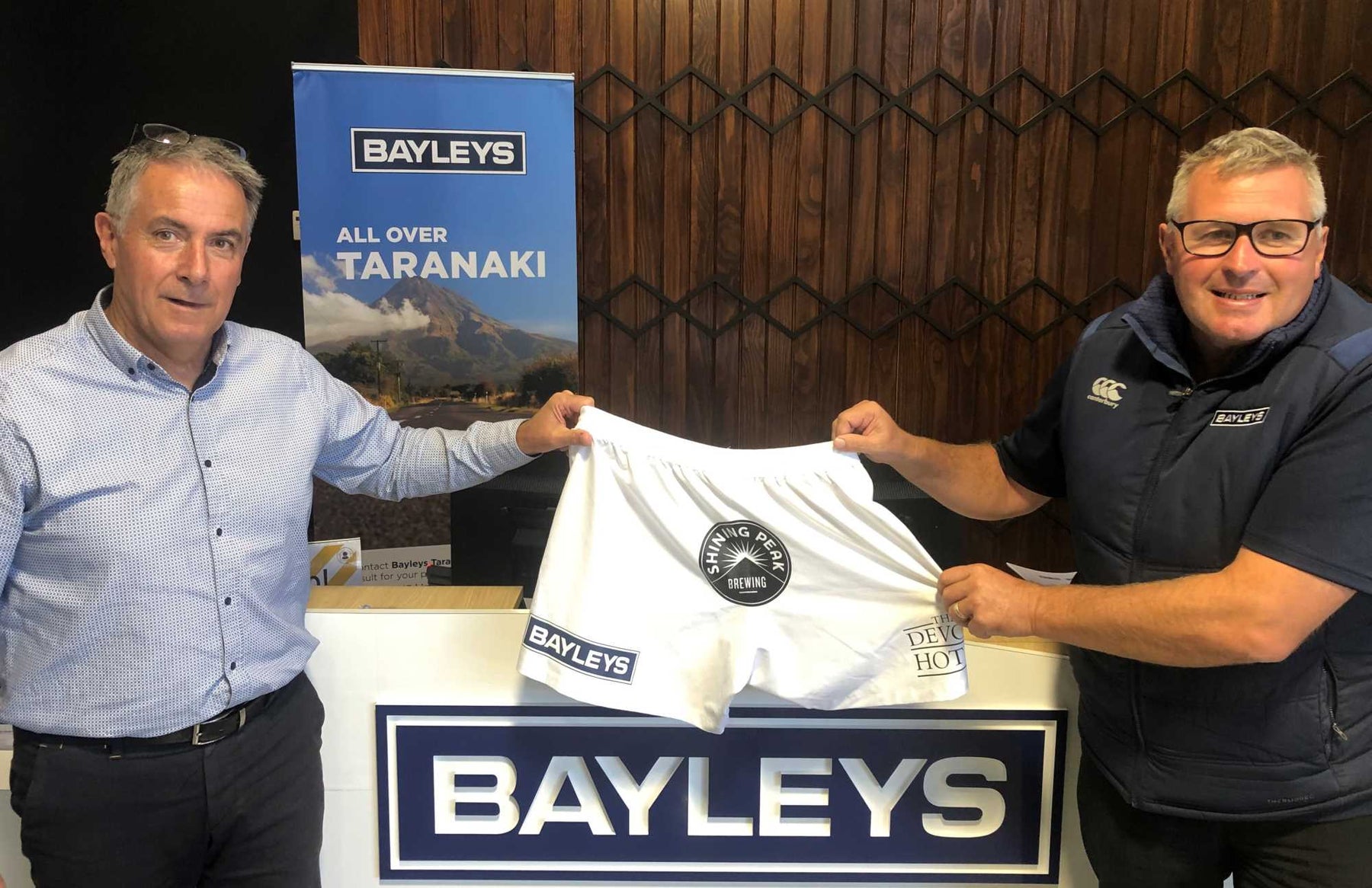 Bayleys recommit as a Yarrows Taranaki Bulls shorts partner