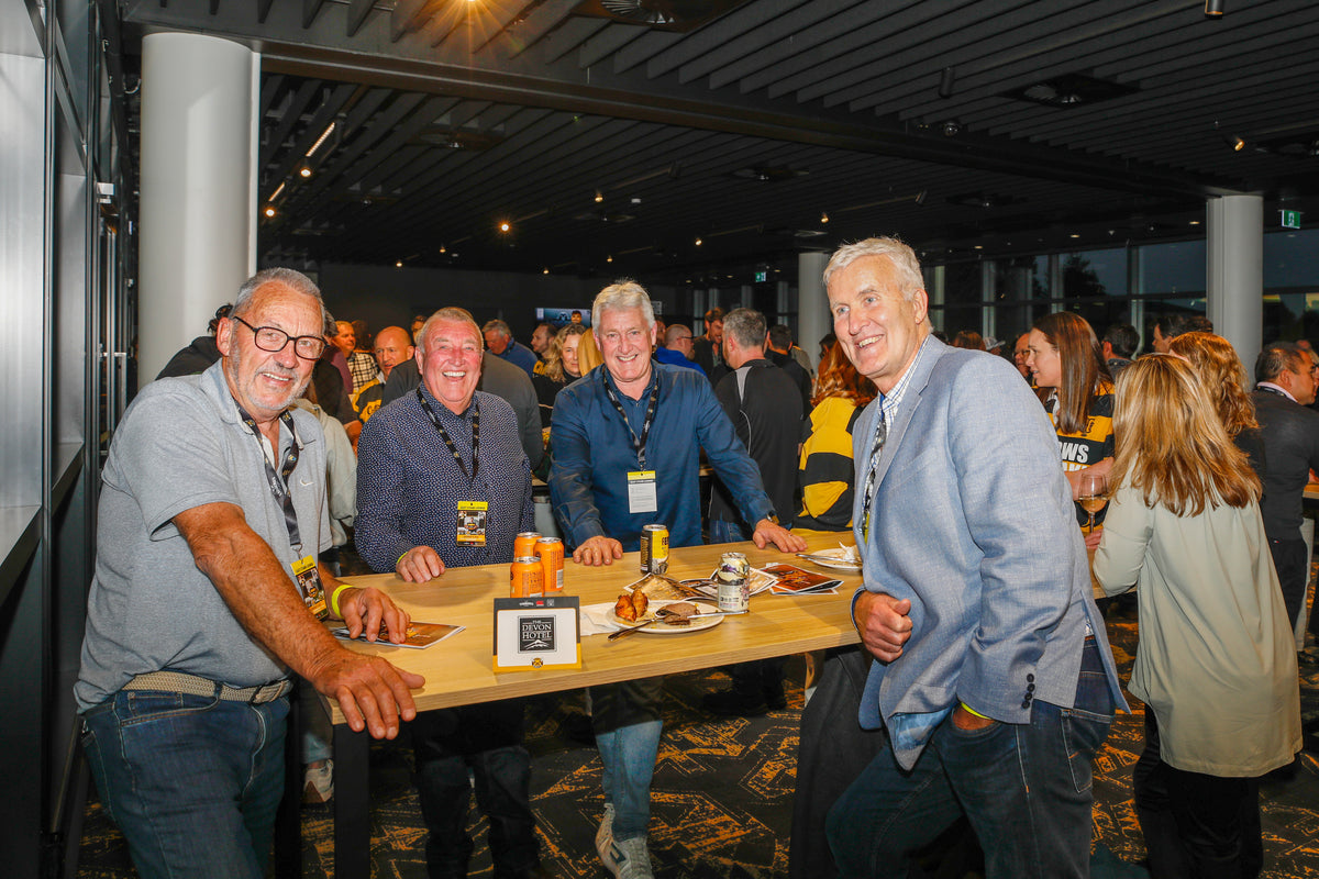 Legends Lounge