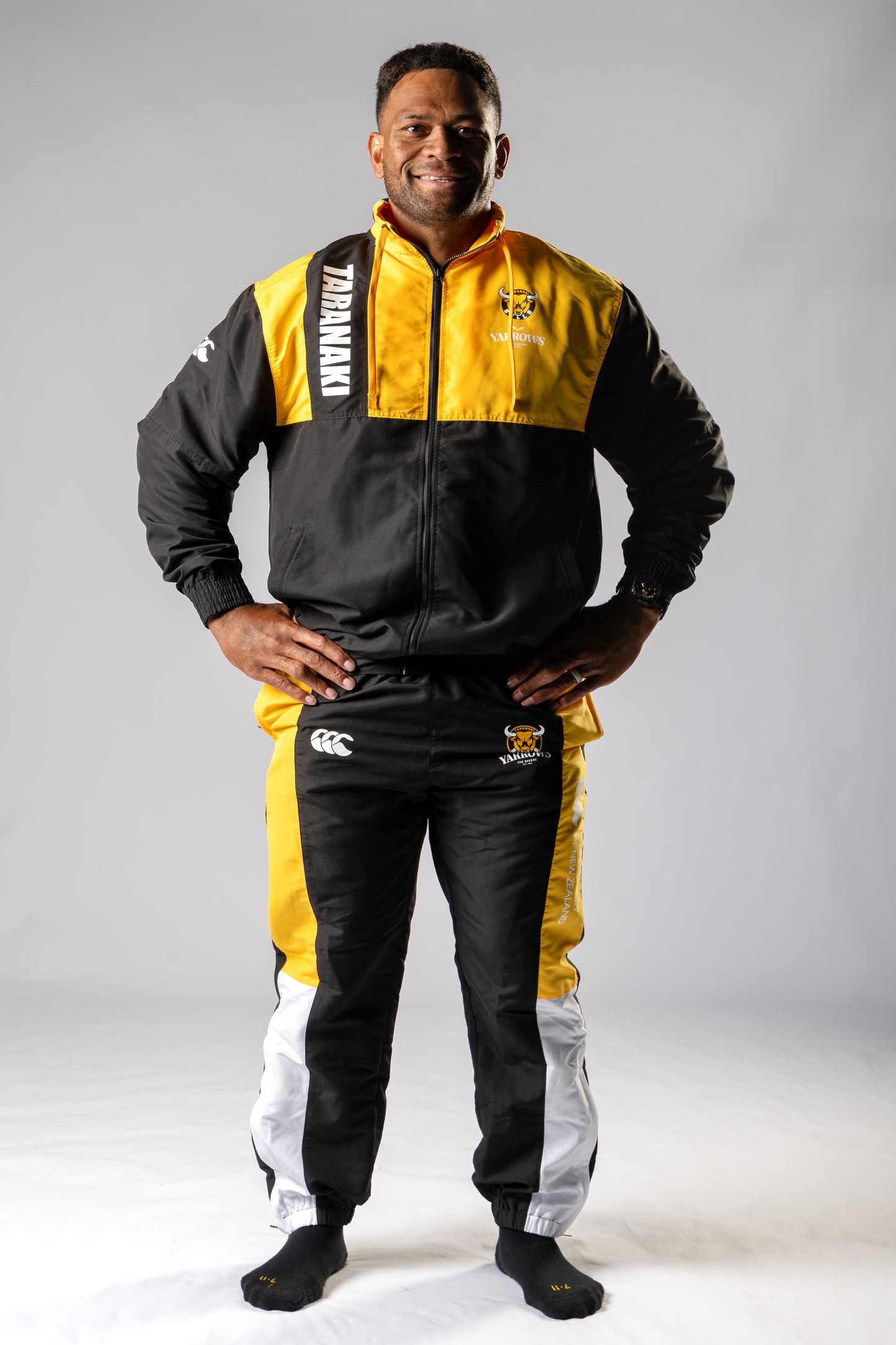 2026 Yarrows Taranaki Bulls Retro Trackpants